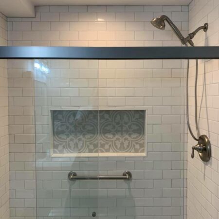 White subway tile with decorative niche White subway tile with decorative niche